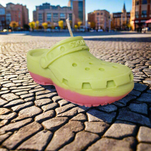 CROC CANDLE