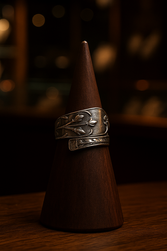 TULIP SPOON RING