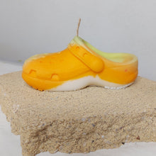 CROC CANDLE