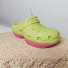 CROC CANDLE