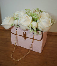 WHITE FLORALS BOUQUET